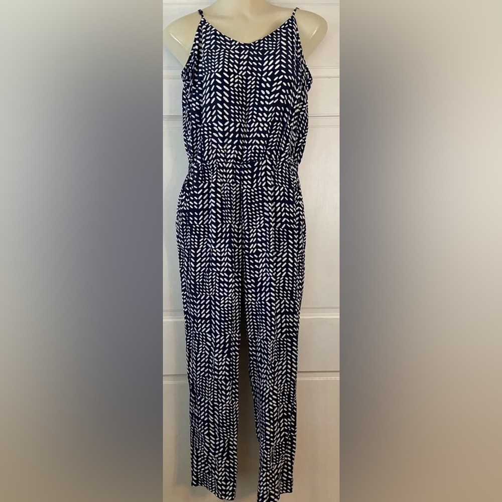 LOFT Navy Blue, White Modern Pattern Relaxed Fit Thin Strap Jumpsuit Size Medium - Picture 4 of 10